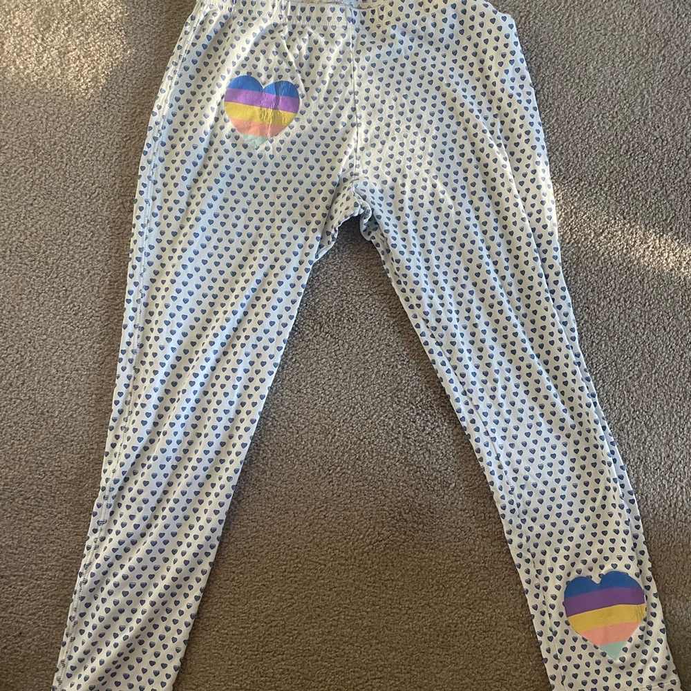 Roller Rabbit White Leggings with Blue Heart Print and Rainbow Heart Patch